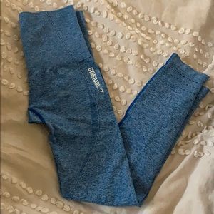 Gym shark leggings